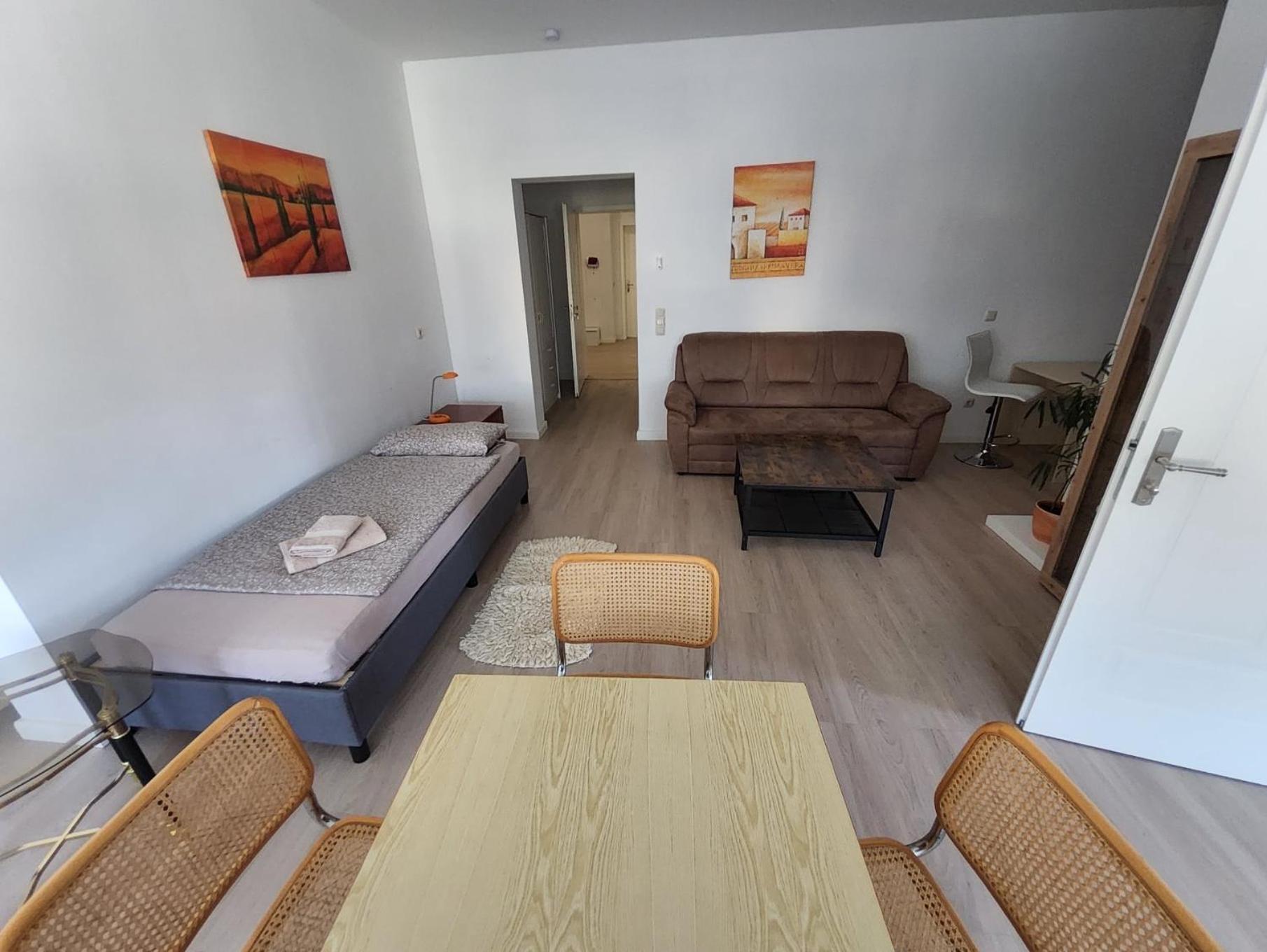 Heyerhaus Apartment *